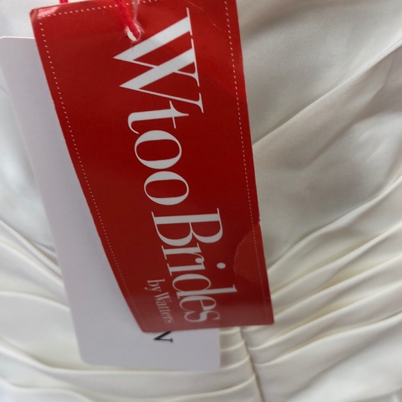 ⭐️SOLD🌟 Classic ivory wedding gown - Picture 8 of 8